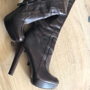 Calvin Klein 'Britton' brown leather. High Heel
